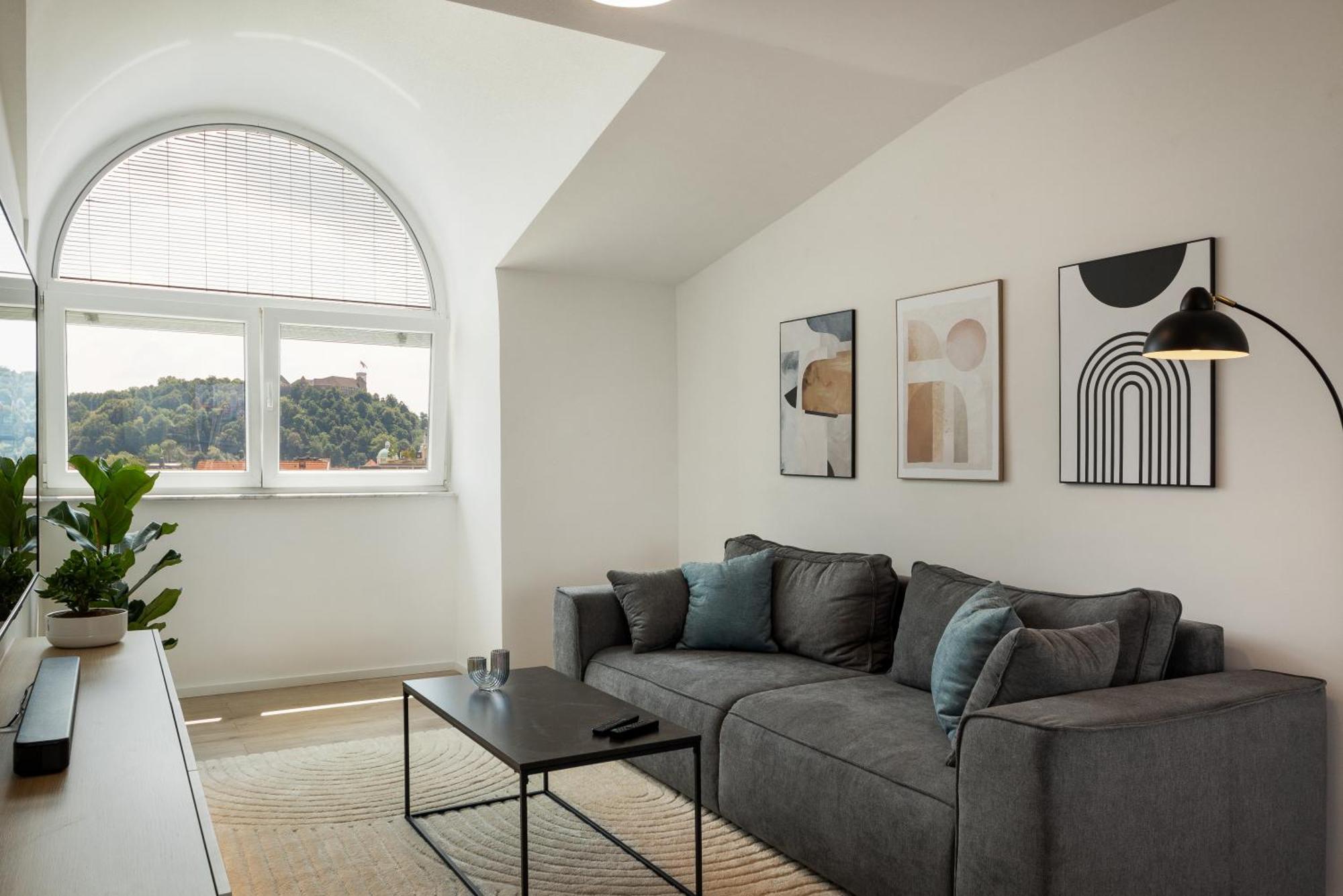 Luxe Penthouse With A Castle View Ljubljana Eksteriør billede